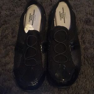 Cushion walk memory foam by Avon brand new